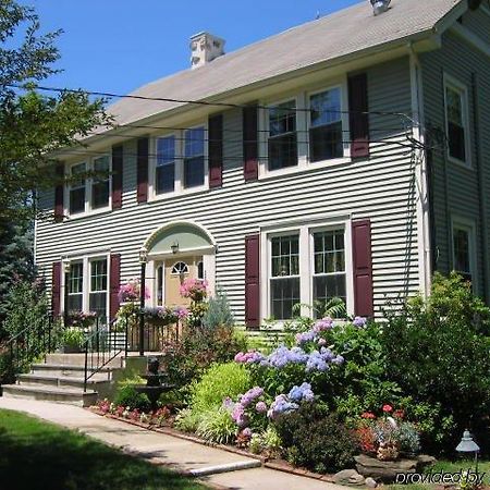 Alpine Haus Bed & Breakfast Inn Vernon Exterior foto