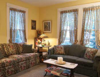Alpine Haus Bed & Breakfast Inn Vernon Exterior foto